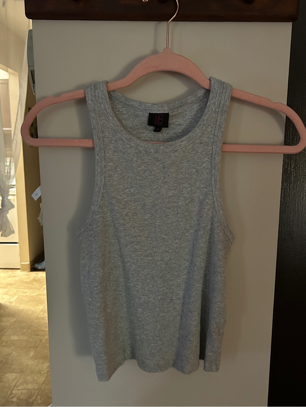 No boundaries tan gray